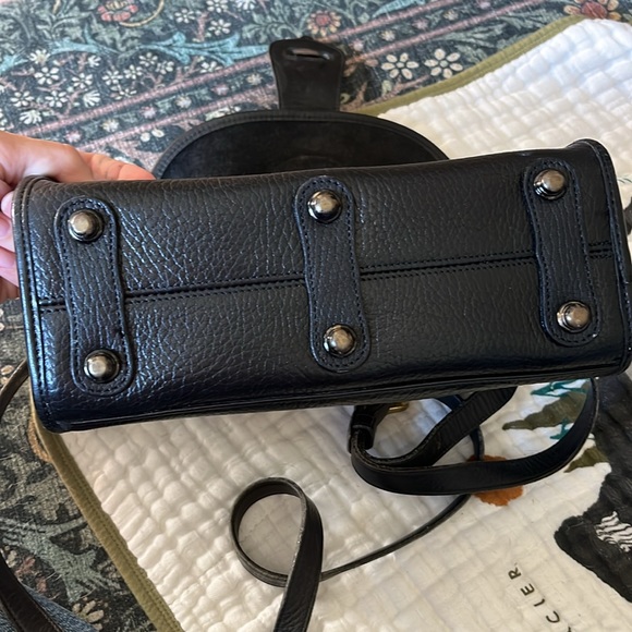 Vintage Dooney & Bourke crossbody - Picture 8 of 10